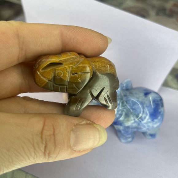 Crystal Elephant Set - Picture 3 of 6